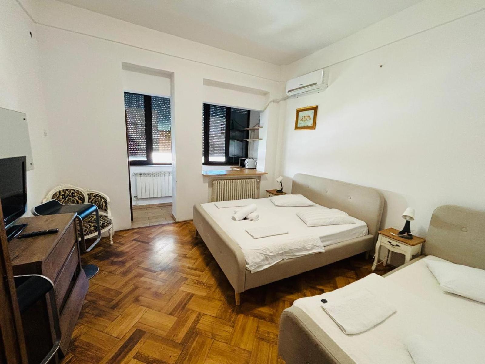 Iancu Apartments Bucharest Exterior photo
